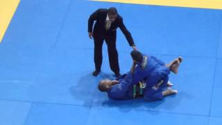 Carlos Santos - Match 1 - IBJJF European Open 2016 - Brown Master 2 - Medium-Heavy