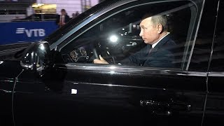 Путин прокатил на «Аурус» Президента Египта