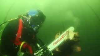 Underwater Chainsaws - Think you got skills? Try this …