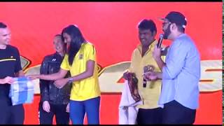 Captain Vijayakanth son/ PVSindu lungi dance batmiton/கேப்டன் விஜயகாந்தின் மகன் சிந்துவுடன் ஆட்டம்