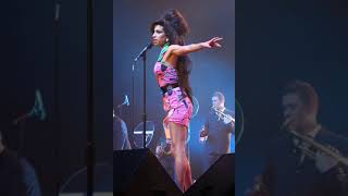 Amy Winehouse - Zenith, Paris (Full Concert)