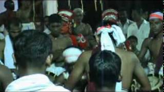 kizhunna Aasharikkav Theyyam part 3.mpg