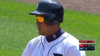 PHI@DET: Miggy brings home Maybin with a single