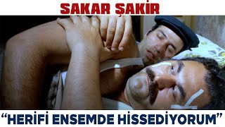 Sakar Şakir Türk Filmi | Sakar ile Gardrop Fuat Aynı Yatakta! Kemal Sunal Filmleri
