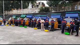 Ex BBMP Commissioner Manjunath with Bbmp Cleaning Staff