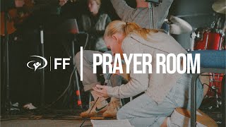 Isaiah 53 + You Are Holy + Spontaneous | FF Prayer Room