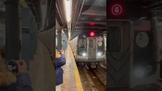 Rare: R160B Alstom (G) Trains Action @Broadway + Only 160 On Crosstown