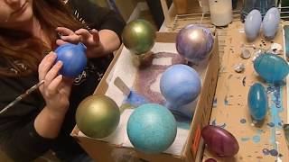 (39) DIY Acrylic Poured Christmas Ornaments