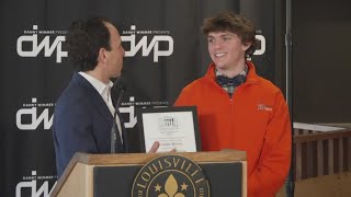 Kentucky teen honored for rescuing 2 girls who fell through icy lake