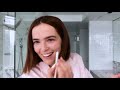 zoey deutch’s makeup guide for acne prone skin beauty secrets vogue