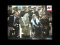 Gaza - Yassin greeted by citizens and Arafat