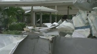 Siesta Key condo building damaged after strong storms roll through area