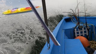 Greatrace 2023 / fishing in the gulf crossing scary waters.