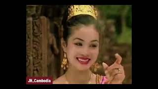 បទុមសុរិយាអូន - ស៊ីន ស៊ីសាមុត • រស់ សេរីសុទ្ធា