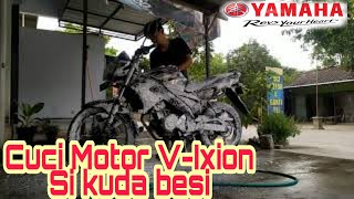 Cuci Motor Yamaha Vixion