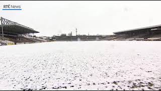 KILKENNY AFRAID OF A BIT OF SNOW WHILE DE LIMERICK HURLERS WERE ENJOYING A HEALTHY DIP IN DE SHANNON