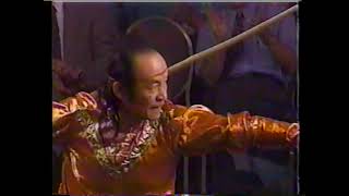 1997-8-30 Pan Qing Fu \u0026 Diane Naughton - Staff vs Spear (US Kung Fu Championships)