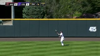 ARI@COL: Blackmon runs down Owings' deep fly ball