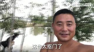 农民王小：捞一网难见的“麦穗”鱼，娘俩采蘑菇，儿子竟要炖鸡？