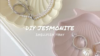 DIY jesmonite tray pastel tone clam tray making