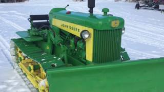 1959 john Deere 430 crawler out in the snow