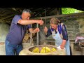 A Taste of Life in the Mountains! Culinary Adventure in a Remote Village