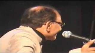 Kavi Sammelan me Pramod Tiwari / nadiya dheere dheere bahna