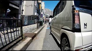 ロードバイクで走ってたら、急に割り込み（幅寄せ）路駐される。