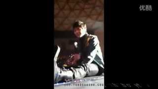 [FANCAM]120225 Yoseob sit on the stage @ Beautiful Show In Shanghai