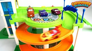 Learn Colors with Disney Cars Color Changing Vehicles Lightning McQueen and Mater!
