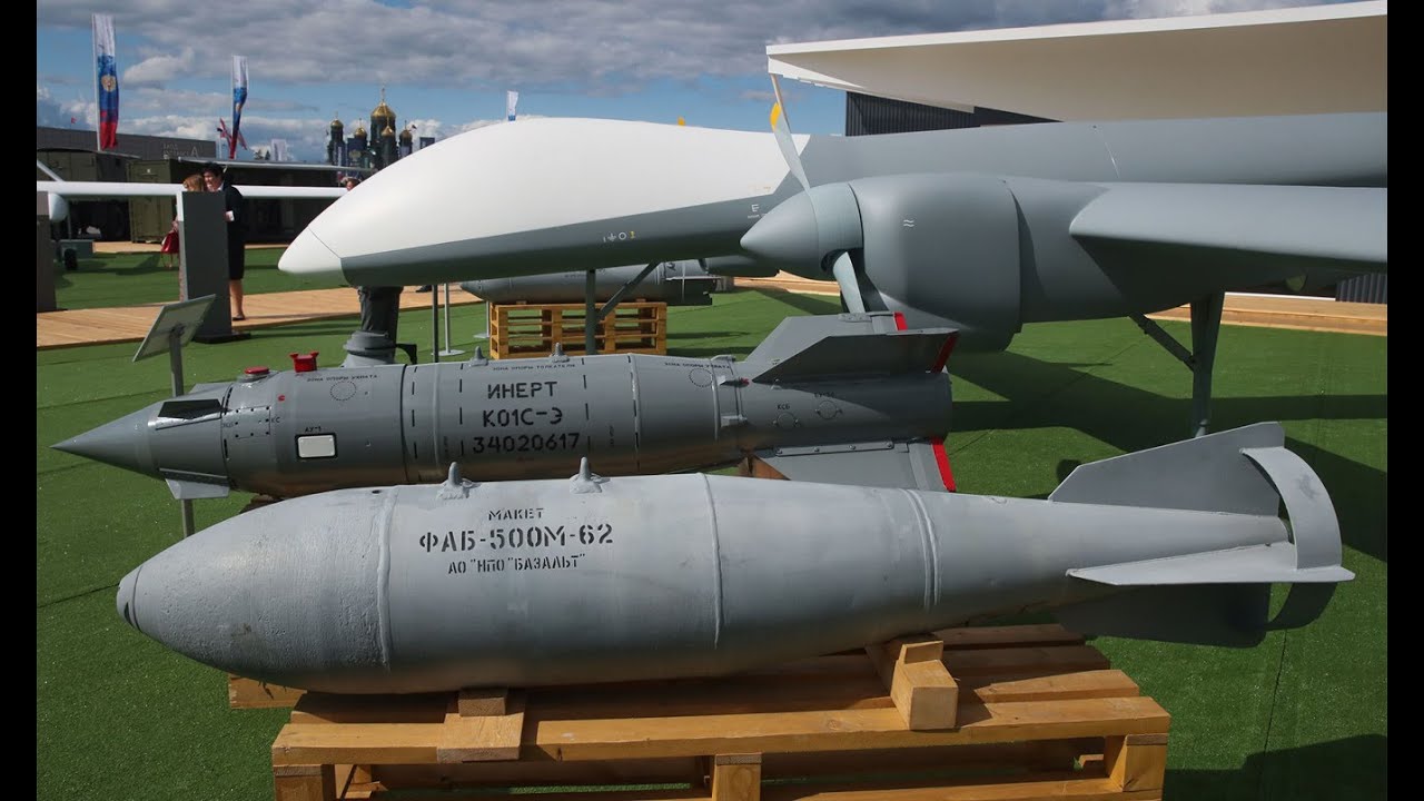 Learn English Through News: What Are Glide Bombs? Russian Weapons In ...