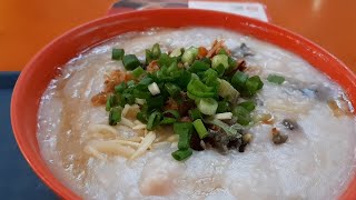 Maxwell Food Centre. Zhen Zhen Porridge. A Damn Good Hot Yummy Porridge at this Food Centre