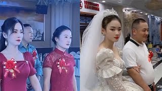 婚礼双方父母登台，丈母娘红裙黑发太年轻，众人直呼认不出新娘