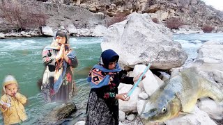 Iranian nomadic life: an exciting and amazing story of fishing in the Khorsan River |  hard roads