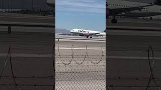 Volaris butters #planespotting #airplane #butter #landing #aviation #volaris #shorts