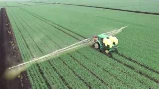 Tracked Sprayer, Spraying Onions