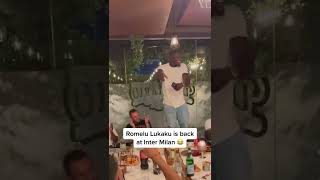 Romelu Lukaku with another initiation at Inter 😂 🎶