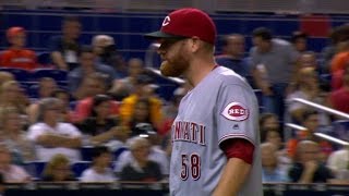 CIN@MIA: Cozart turns double play, ending the 4th