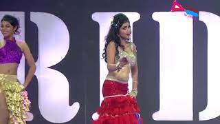 యూత్ ని ఊరుతలూగిస్తున్న శ్రియ డాన్స్ || Actress Shriya Saran Dance Performance || SIIMA Awards