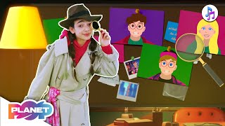 🔍👀 What Does She Look Like? 🕵🏻♀️ Adjectives In English For Kids | Describing People #englishforkids