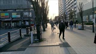 獨協大学前駅は獨協大学の前にはない（徒歩5分）Walking from Dokkyodaigaku-mae station to dokkyo university