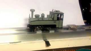 Minitrains Brigadelok H0e loco under test using 9vdc