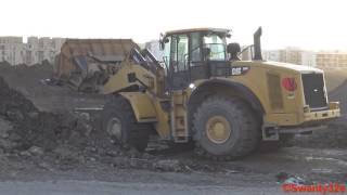 4K| CAT 980H Wheel Loader With Side Dump Bucket Loading Trucks