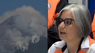 Voraz incendio forestal avanza en laderas de volcán de Agua en Guatemala | AFP