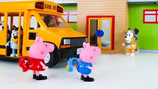 Peppa Pig and Bluey Go to School! (Hindi)