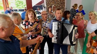 U ZORU SAM SLATKI SANAK SNIO(EJ MJESEČE STARA BEKRIJO)-VESELI BEĆARI -DRUŽENJE KOD MENE U FURJANU...