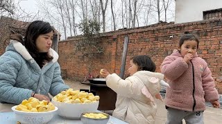 老公买个28斤菠萝蜜，看看能剥多少果肉？还没剥完俩闺女就吃饱了