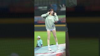 菲菲 aviva .  登峰造極 冬盟洲際應援 ..#rakutengirls #rakuten #台湾プロ野球 #美女 #樂天女孩#楽天ガールズ #台湾チア241123