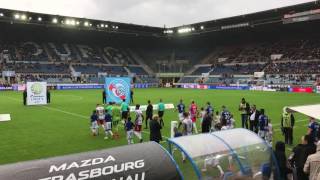 Entrée des Loulous avec les joueurs du racing contre Valenciennes