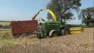 Silage 2011 - John Deere 7850 on Whole Crop (2)